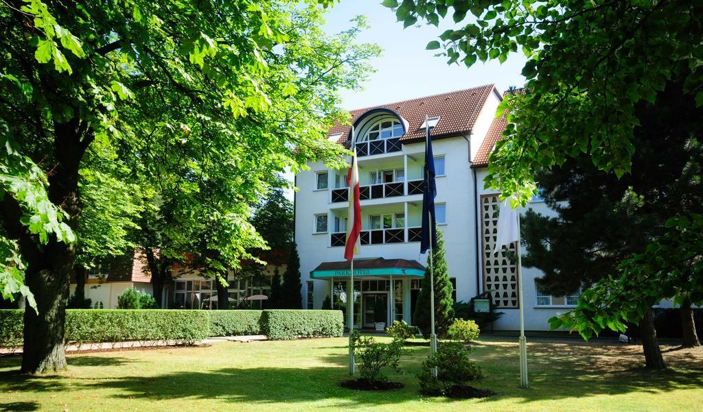 Parkhotel Klueschenberg Plau am See Exterior foto
